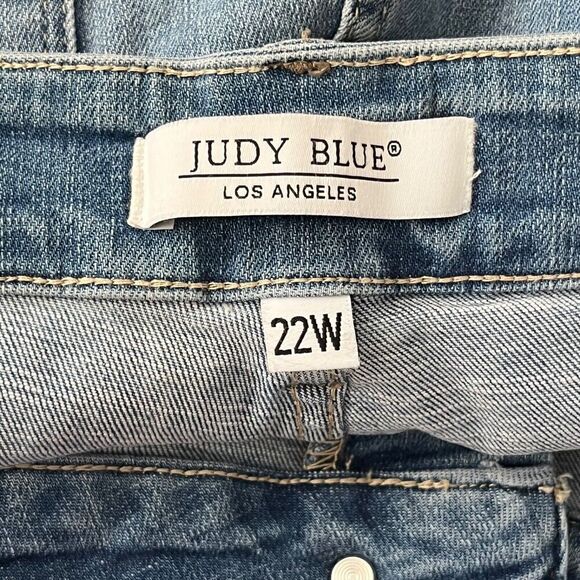 NWT JUDY BLUE Jeans Size 22 W Button Fly High Waist Raw Hem Skinny Light Wash - Picture 9 of 12